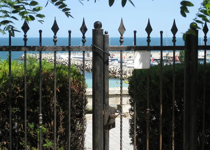 Gasthuis V3 Eforie Nord